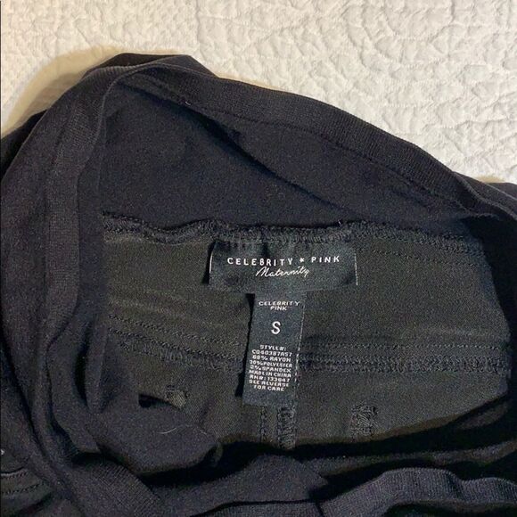 Celebrity Pink maternity Capri leggings. Super soft. Small - Picture 4 of 5